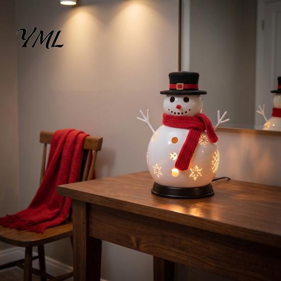 Christmas Party Supplies Snowman Candle Holder, Decorative Metal Candlestick Ornament with Top Table Fireplace Entrance Decor Hat And Scarf