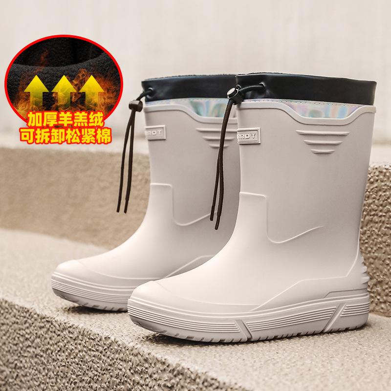 New Bundle Rain Shoes Men's Medium Tube Non-slip Waterproof Shoes Outdoor Water Boots Warm Rain Shoes Short Tube Rubber Shoes Men's Fashion