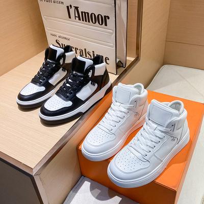 Мода 2024 Мода Высокие женские повседневные кроссовки Дышащие кожаные спортивные кроссовки Женские уличные модные кроссовки для скейтбординга