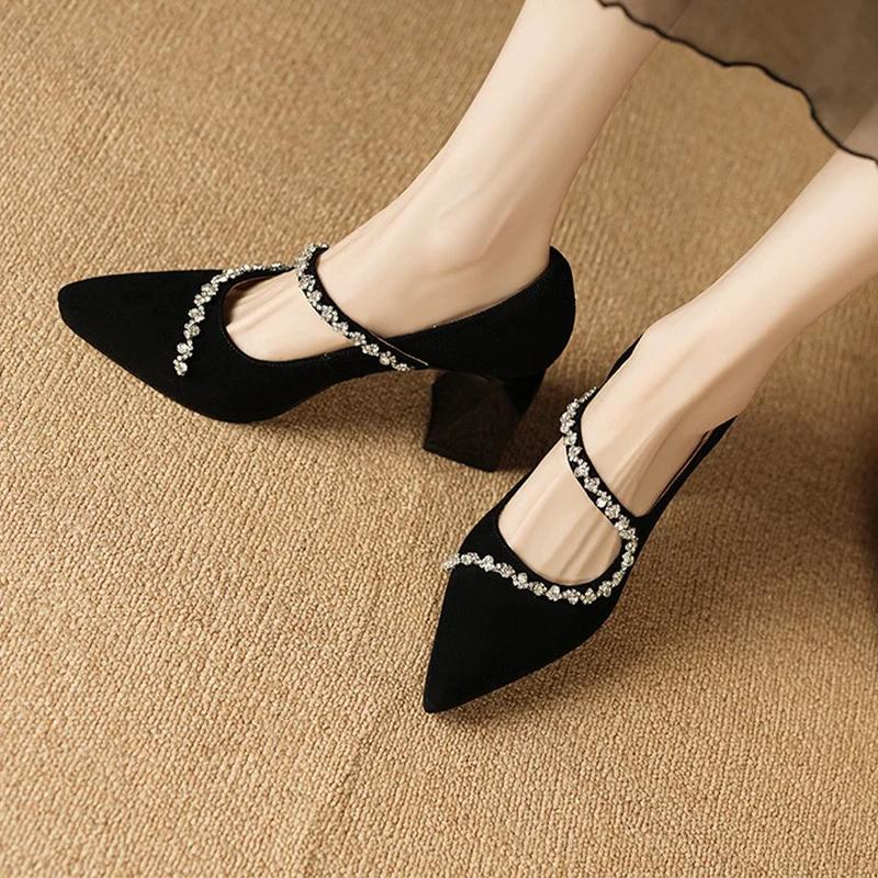 Элегантные женские туфли на высоком каблуке из замши и кристаллов 2025 года, новые брендовые осенние дизайнерские туфли-лодочки с острым носком