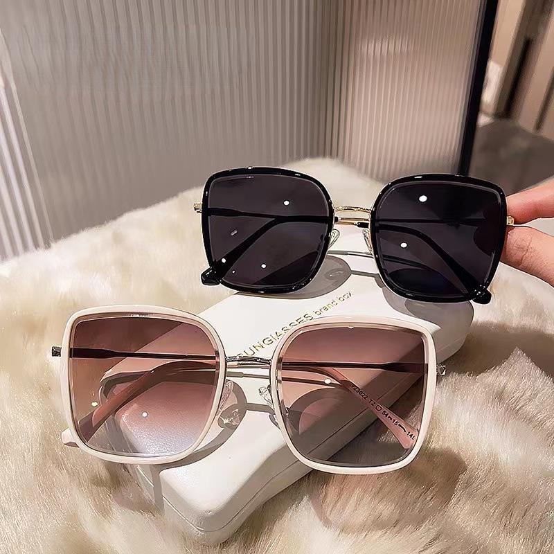 New Tea Sunglasses for Women Luxury Large Frame UV Resistant Designer Sun Eyeglasses High-end Driving Shades