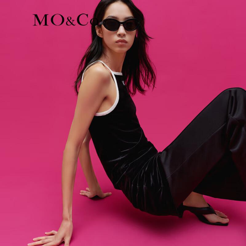 MO&Co. Бархатное платье-ками с вышивкой