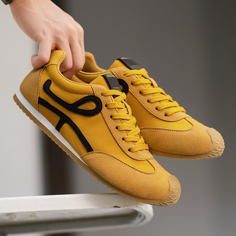 Модные мужские кроссовки 2025 Новая летняя мода Повседневная обувь Удобные трендовые кроссовки Нескользящие на шнуровке Уличные кроссовки для бега Zapatillas