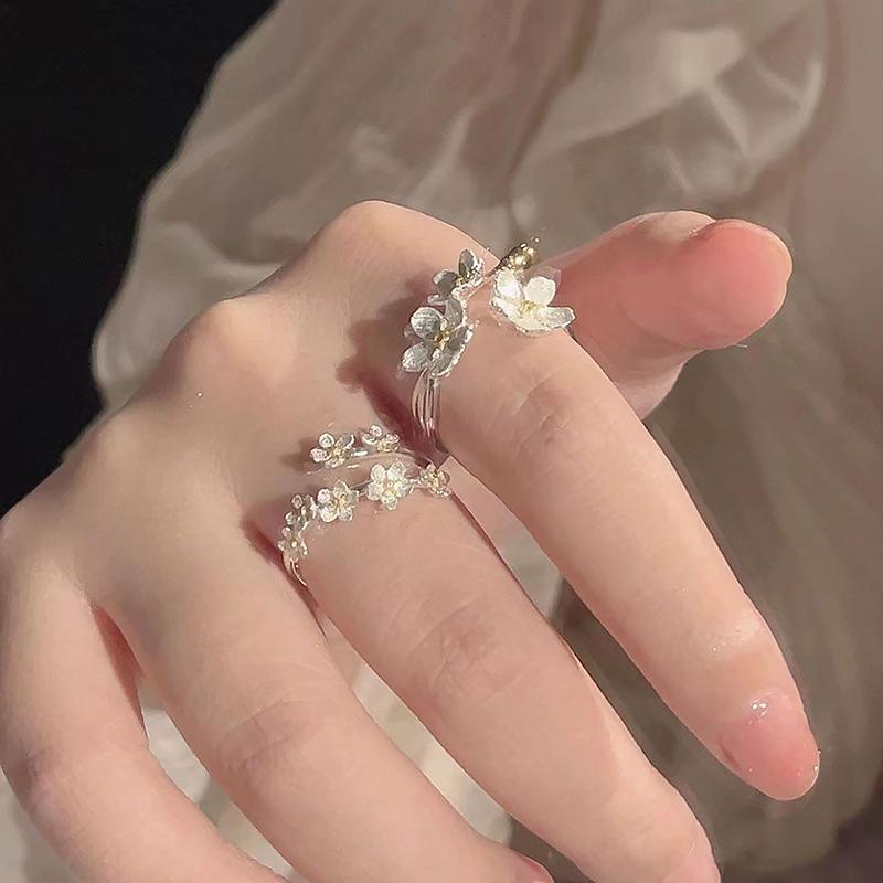 Unique Delicate Flower Opening Adjustable Rings For Women Minimalist Silver Color Finger Ring Engagement Jewelry Gift