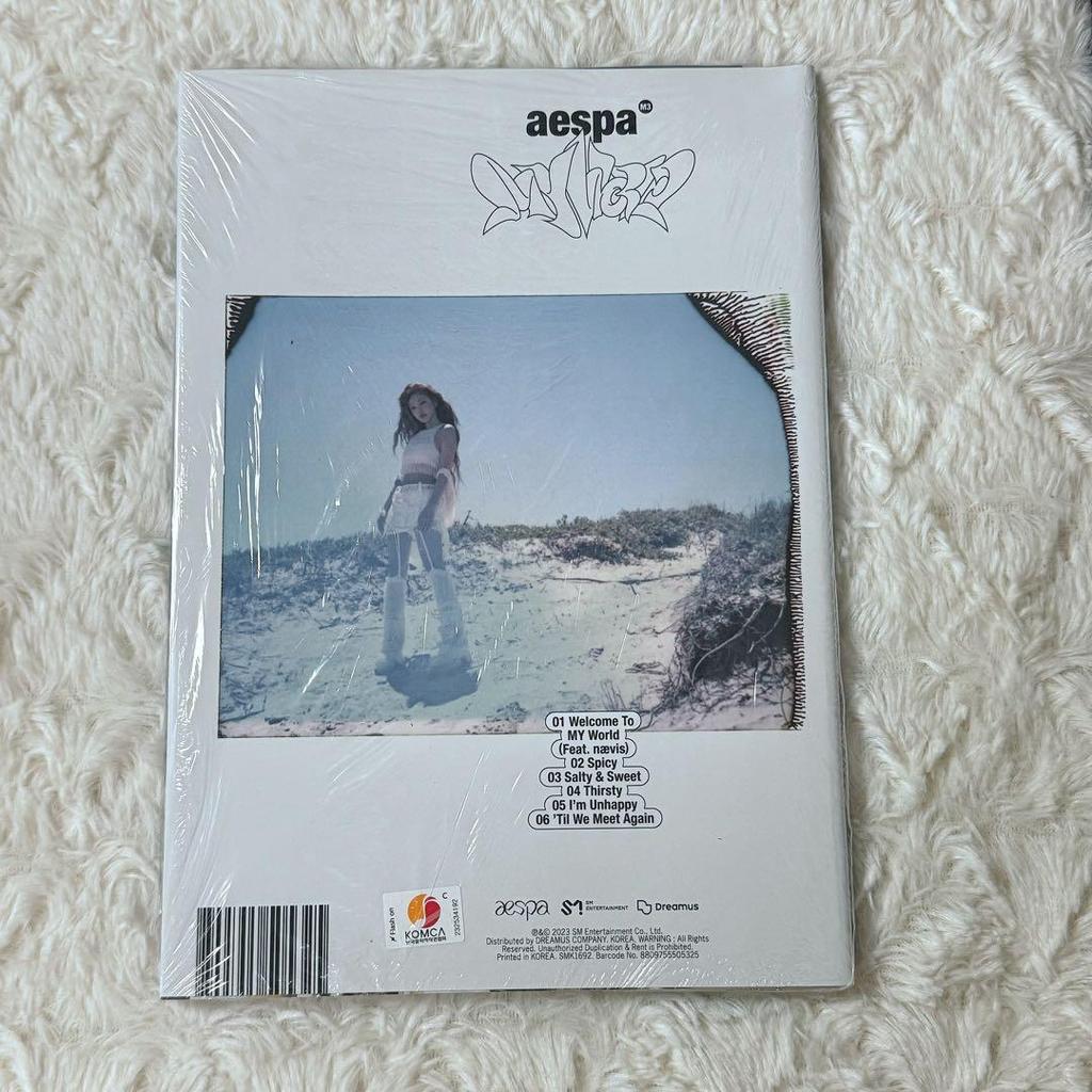 [USED] Official aespa MY WORLD (Intro Ver.)
