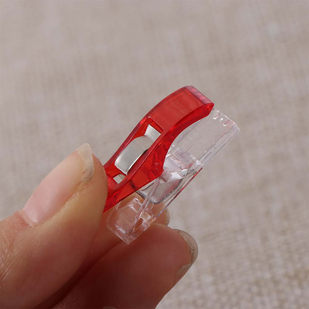 30PCS Assorted Colors Sewing Clips Plastic Crocheting Clips Mini Knitting Clips Crafting Tools