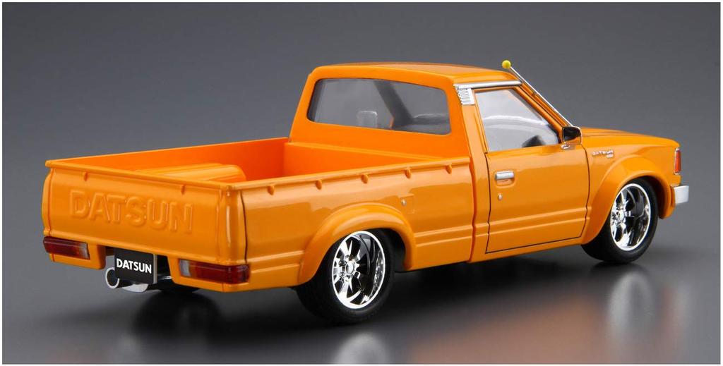 Aoshima Bunka Kyozai Серия 'Тюнингованные Автомобили' 22 Nissan 720 Datsun Truck Кастомный 1982 Пластиковая Модель в Наборе 1/24 №