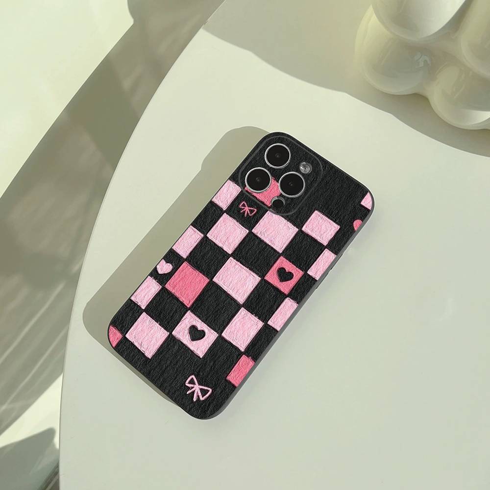 Свежий чехол-шахматка для iPhone 17,16,15,14,13,12,11 Pro Max,16Plus,XS Мягкий черный чехол