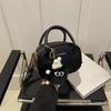 Модная сумка-тоут из искусственной кожи со стеганой текстурой, Трендовая женская сумка через плечо, Маленький квадратный кошелек с подвеской