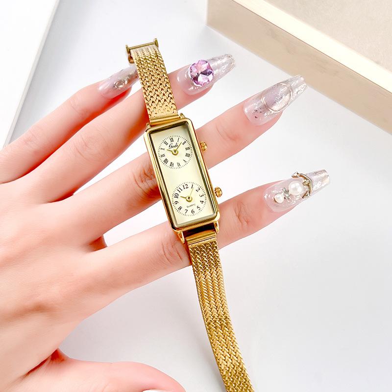 Creative Dual Movement Watch Women'S Retro Small Square Watch Women'S Dual Time Zone Niche High-End British And British Watch