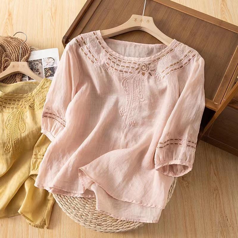Женская летняя вышитая льняная хлопковая блузка с круглым вырезом