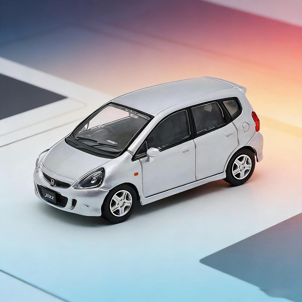 FIQ1 New 1/64 Diecast Car Model Honda Fit Cars Alloy Simulation Small-scale Car Model Miniature Toy Collection Decoration Gifts
