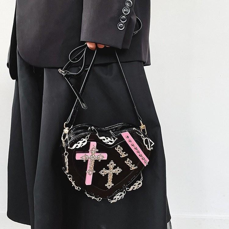 Stylish 2023 Heart Shaped Fashion Shoulder Bag For Women With Chic Punk Rivets
