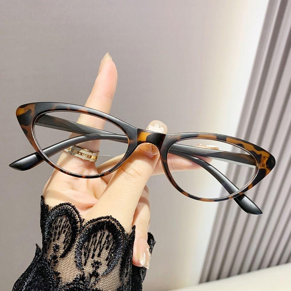 New Fashion Anti Blue Light Glasses Ultra Light Women Men Cat Eye Glasses Small Frame Leopard Color Reading Eyewear