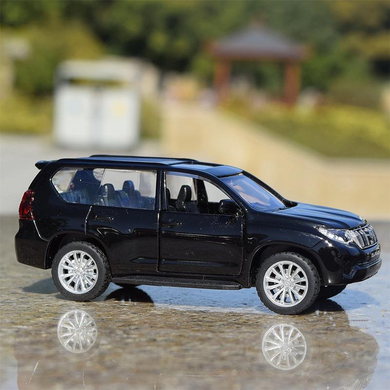 1/43 TOYOTA Prado внедорожник литой металлический сплав модель автомобиля литой металл внедорожники модель автомобиля миниатюрный масштаб симуляция коллекция детские подарки