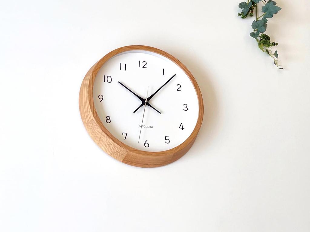 KATOMOKU Muku Clock 13 Oak km-104OARC Wall Clock with Continuous Second Hand, 30.6cm Diameter (Radio-Controlled Clock)