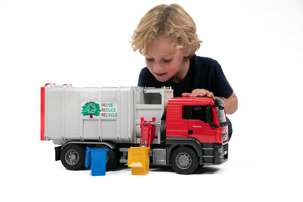 BRUDER MAN Side-opening Garbage Truck RED BR03761
