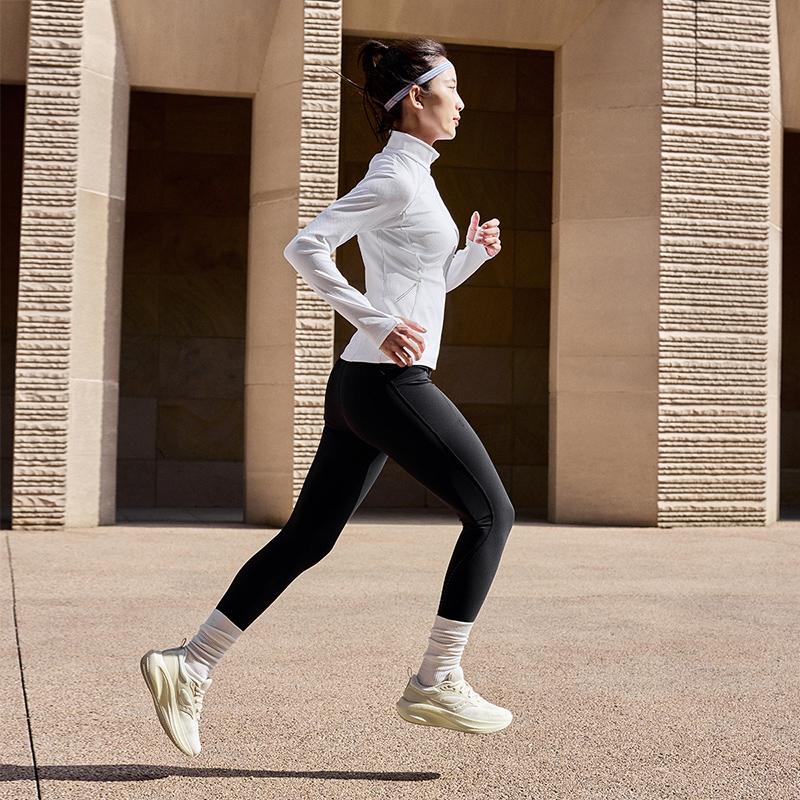 SAUCONY Surge 3 Универсальные Удобные Тканевые Амортизирующие Дышащие Легкие Низкие Повседневные Кроссовки для Бега Женские кроссовки Бежевые S18215-2