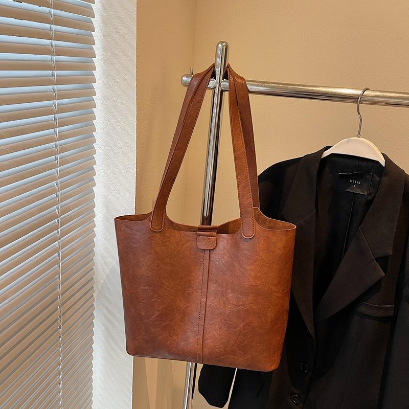 Premium Tote Bag Large Capacity Casual Tote Women's Bag Autumn and Winter New Commuting Lazy Wind Single Shoulder Armpit Big Bag