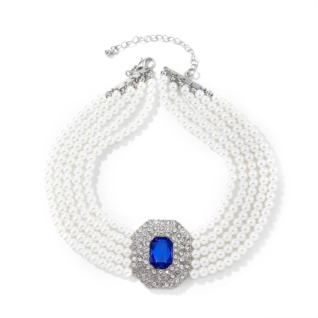 French Elegant Multi-layer Imitation Pearl Neck Chain Temperament Light Luxury Beaded Round Pendant Necklace