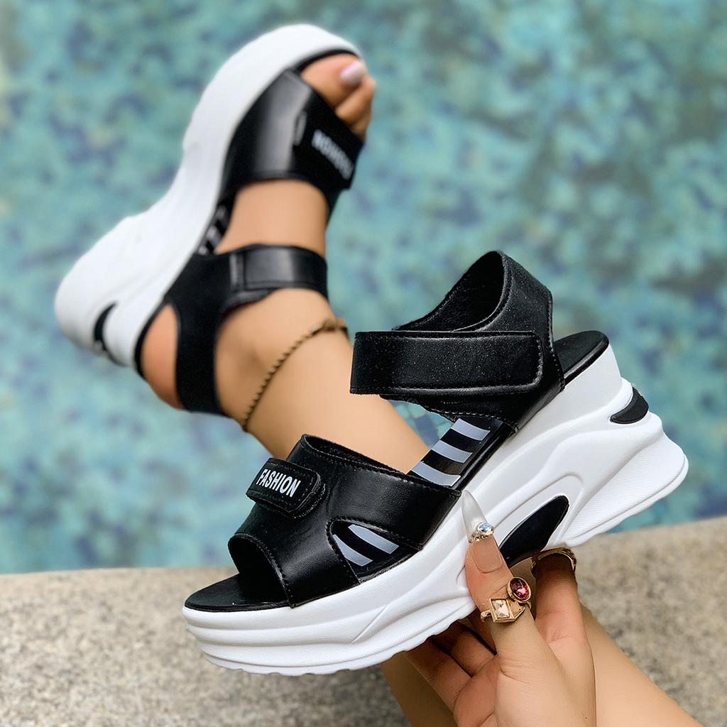 Модные сандалии на массивной платформе для женщин, летние новые сандалии на толстой подошве, спортивные сандалии, женские, большого размера 42, модные сандалии на танкетке