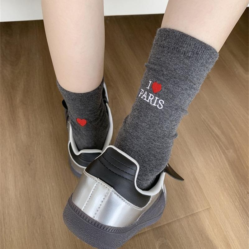Trendy Heels with English Heart AB Embroidered Mid-calf Socks, Fashionable Women's Pure Cotton Pile Socks