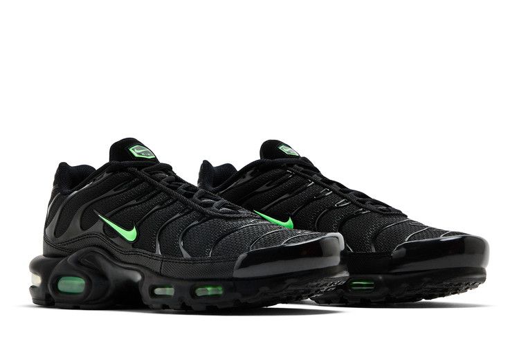 Nike Air Max Plus Black Green Strike