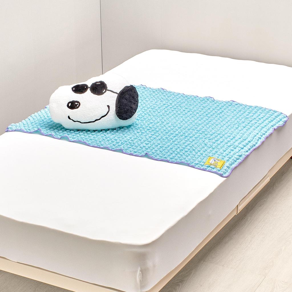 Nishikawa Snoopy Cushion In Pokopoko FQ95507600 Joe Cool Blanket, 100x70cm, Washable, Material, Blue, PN5605BD,