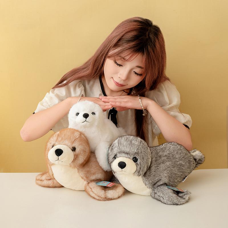 Милая реалистичная плюшевая кукла морского тюленя Бело-серая набитая игрушка-тюлень Мягкая игрушка Кавайные морские животные Плюшевые игрушки Подарок на день рождения Рождество