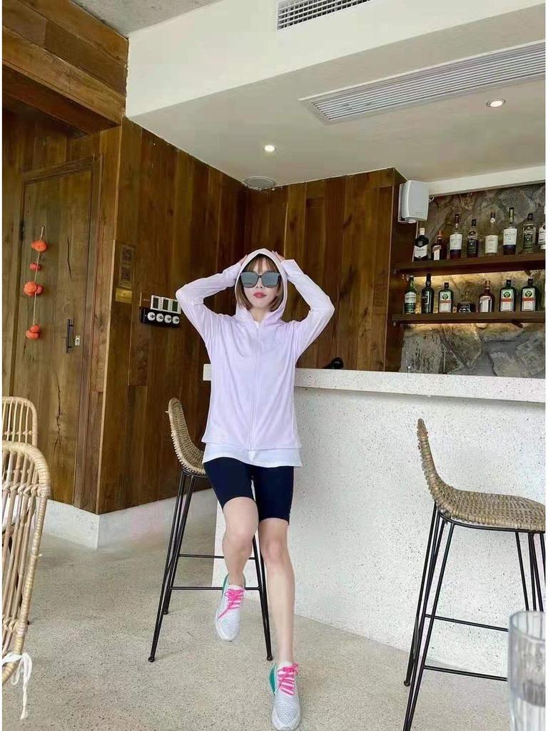 Women's Summer Hooded UV Protection Jacket - Breathable, Lightweight Ice Silk