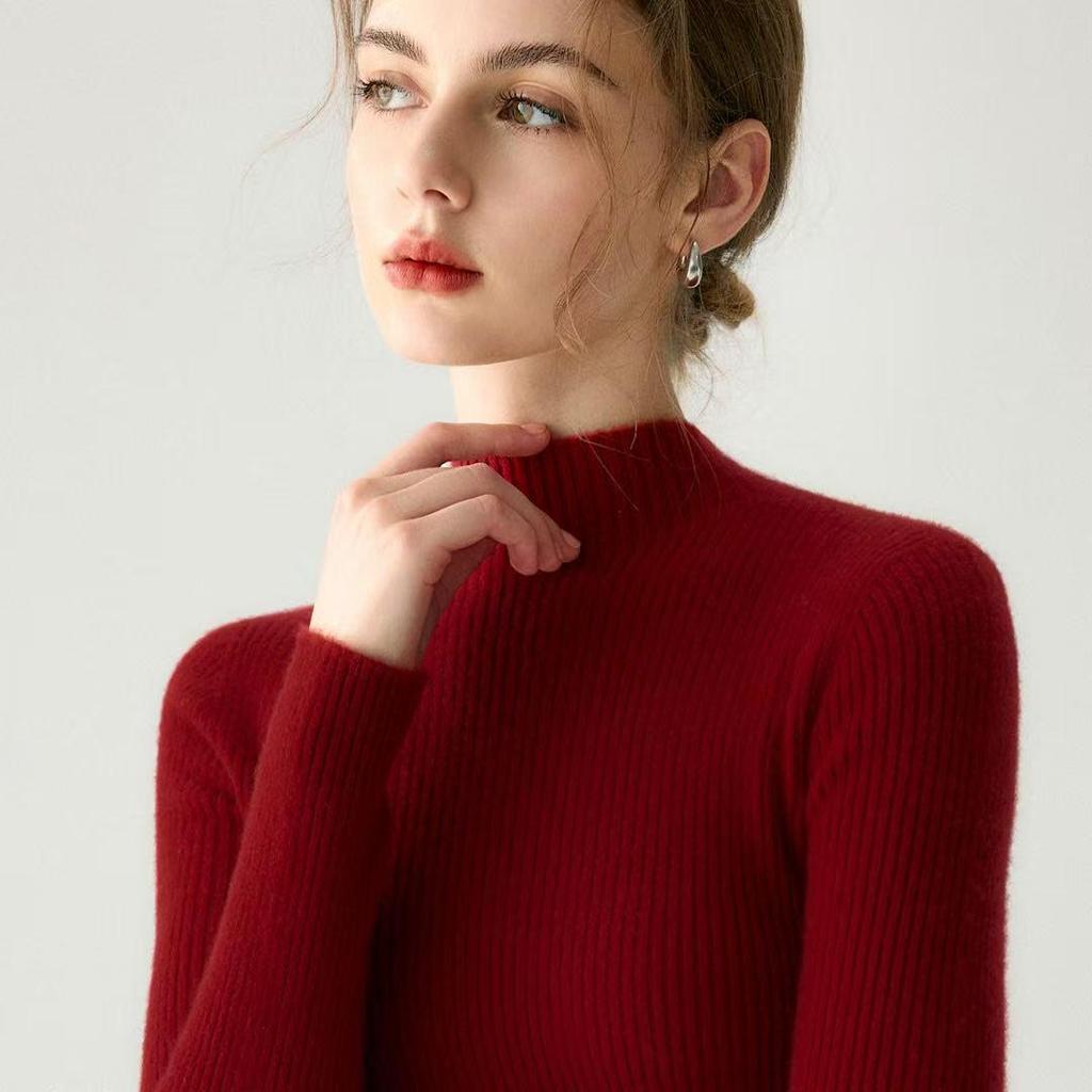 Women's Slim-Fit Pure Cashmere Knit Base Layer Sweater