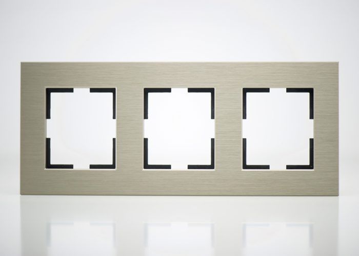 Finishing Plate - KARRE - NOVELLA - Metal - Bronze - Triple Post