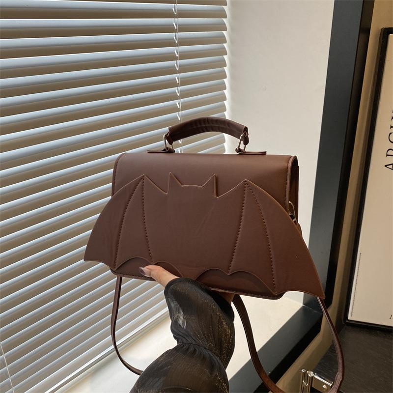 Портативная маленькая женская сумка 2024 года, новая европейская и американская сумка на плечо на Хэллоуин, персонализированная летучая мышь, забавная модная сумка-мессенджер