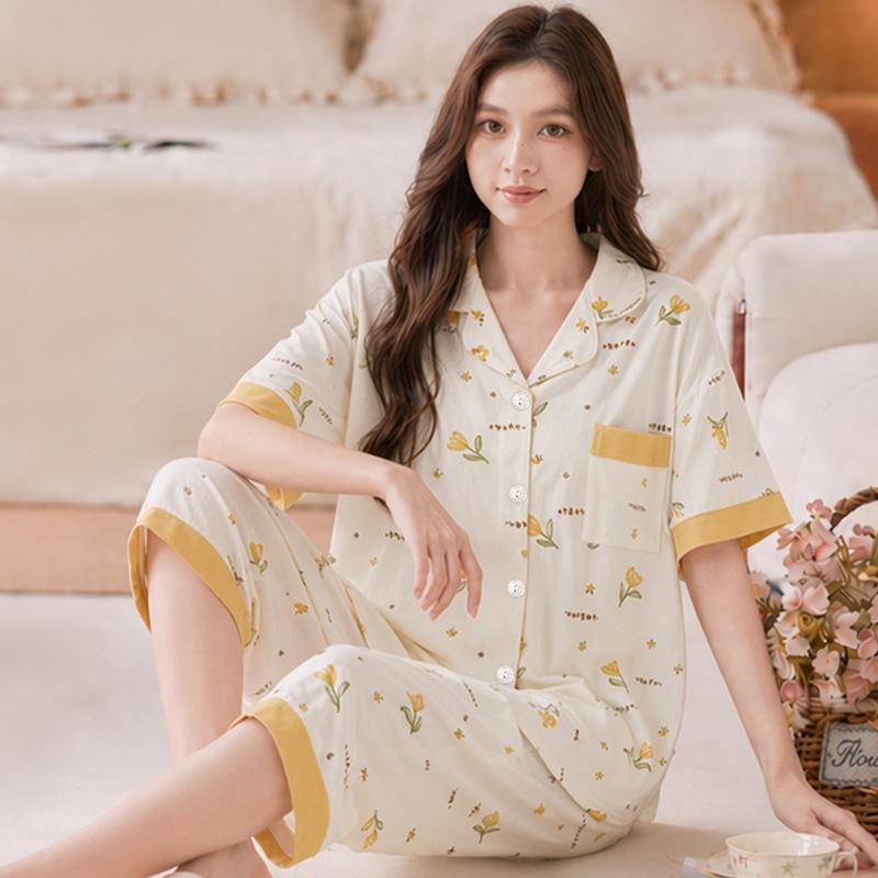 Middle-aged mother shows young pajamas women's summer new short-sleeved cropped pants loungewear imitation cotton casual suit