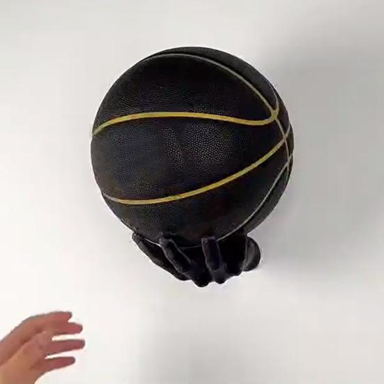 Настенный держатель для футбольных мячей, простая установка, многоцелевая стойка для демонстрации баскетбольных, футбольных, волейбольных мячей в форме руки