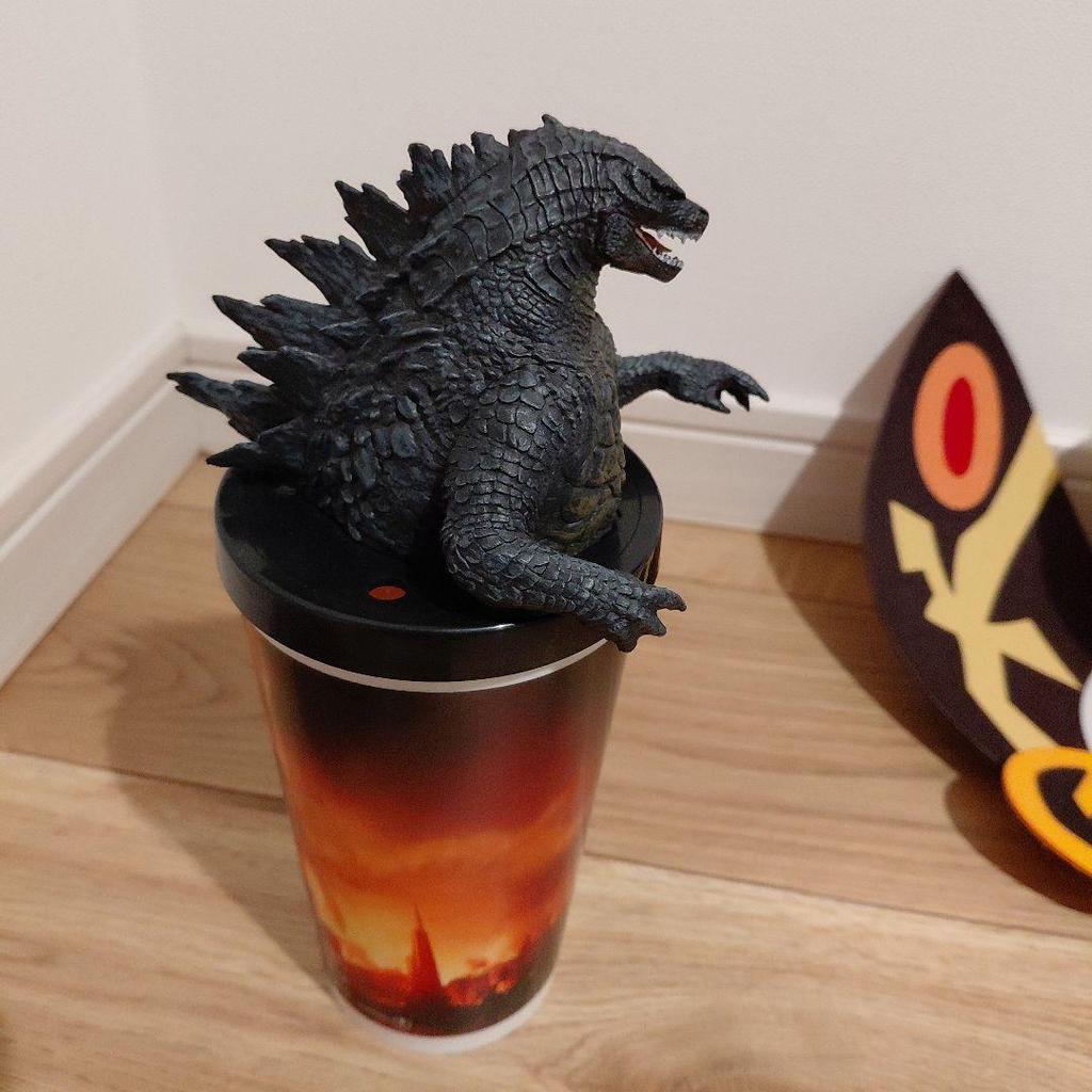 Б/у Подставка для смартфона Shin Godzilla Вторая форма Кружка для напитков GODZILLA