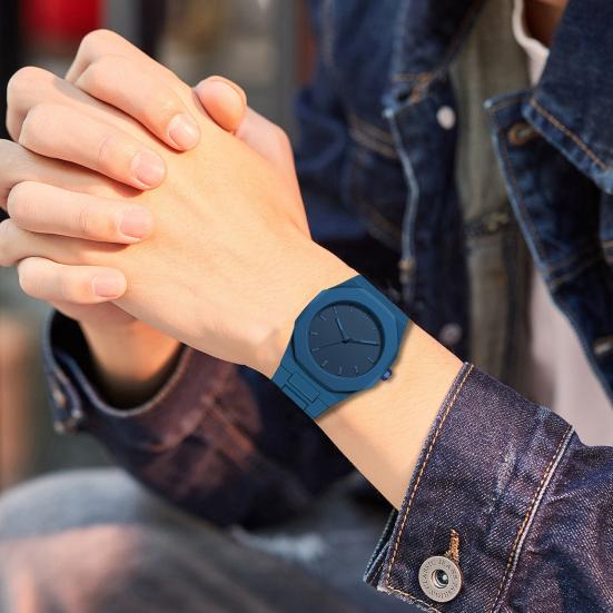 Unisex Quartz Watch Casual Analog Watch with Easy To Read Dial Solid Color Wrist Watch for Men Women Birthday Gift