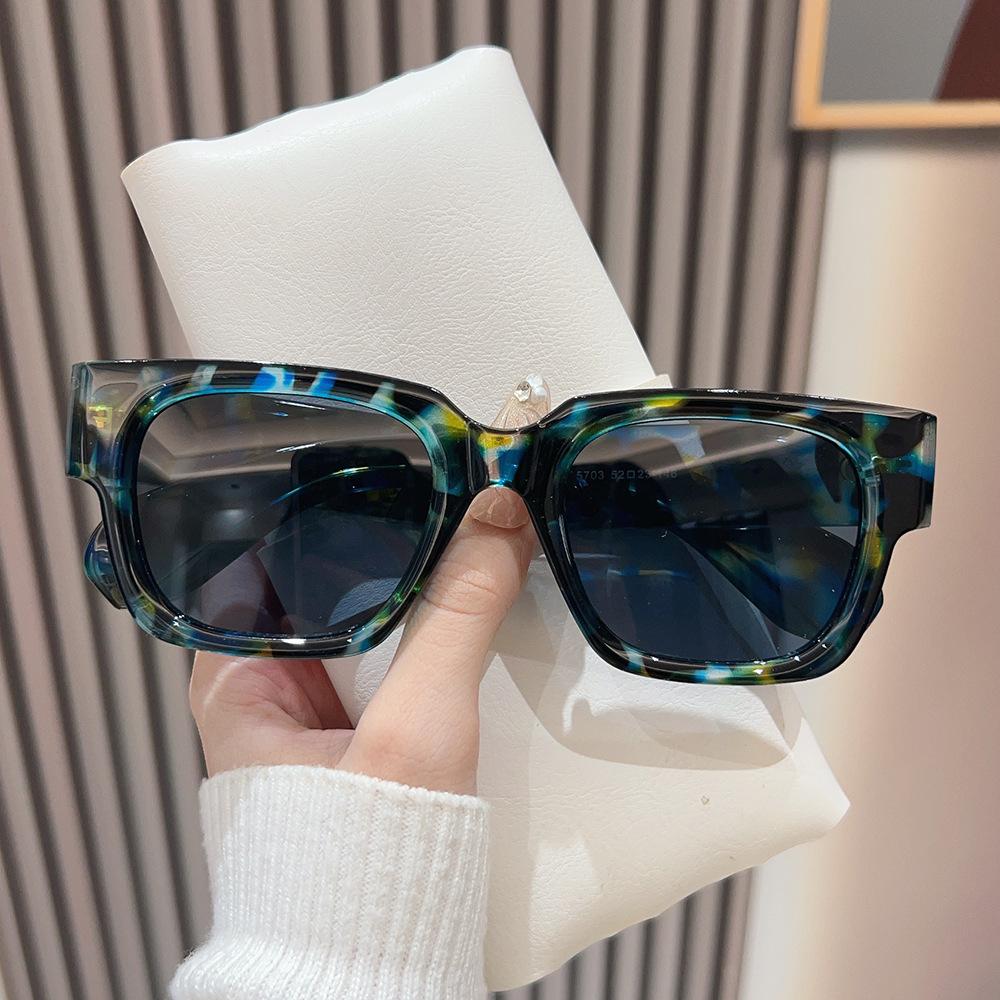 New trendy brand sunglasses UV protection simple retro blue and yellow square men's and women's sunglasses sunglasses
