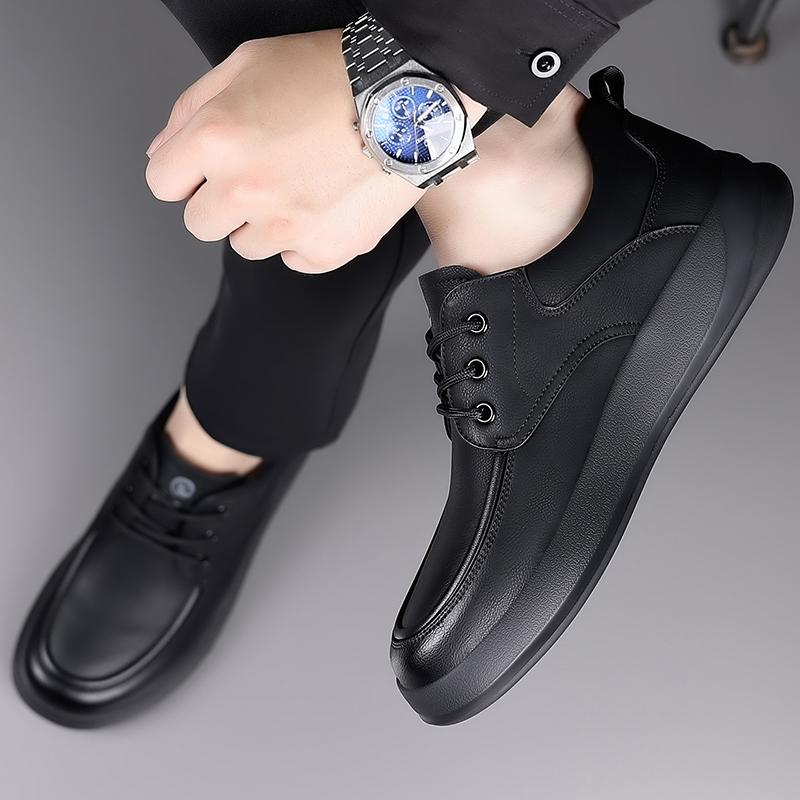 2026 New Men's Soft Bottom Business Shoes Fashion Genuine Leather Oxford Shoes Comfy Casual Leather Retro Versatile Board Shoes