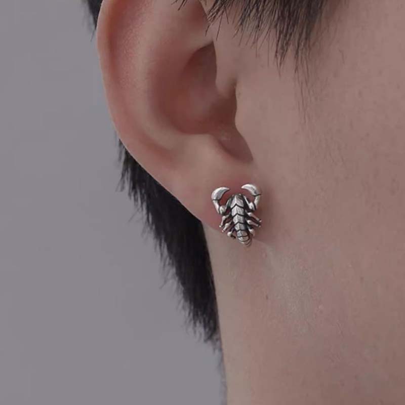 Vintage Silver Color Scorpion Stud Earrings For Women Men Punk Hip Hop Metal Animal Piercing Earrings Jewelry Accessories