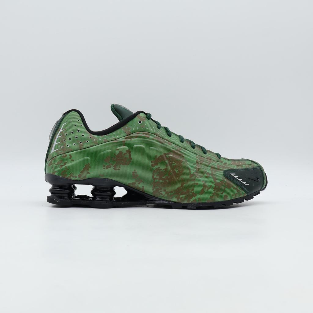 IQ0636-300 Nike Shox R4 Благородный Зеленый и Командный Келли Зеленый (Мужской)