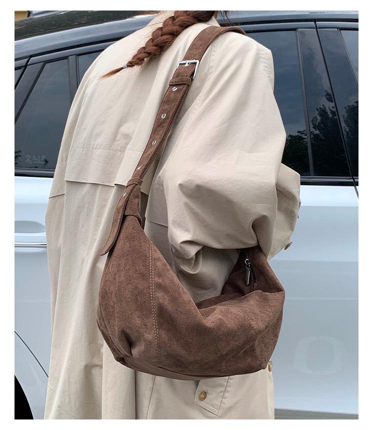 Винтажная замшевая сумка-круассан 2025: Стильная, Универсальная, Вместительная Сумка через плечо