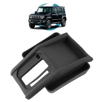 Ruiya Подстаканник-лоток на панель переключения передач для нового Suzuki Jimny Nomad 2025 года (Автоматическая коробка передач) Этот боковой лоток-подстаканник на центральной консоли для Jimny Nomad является частью центральной консоли