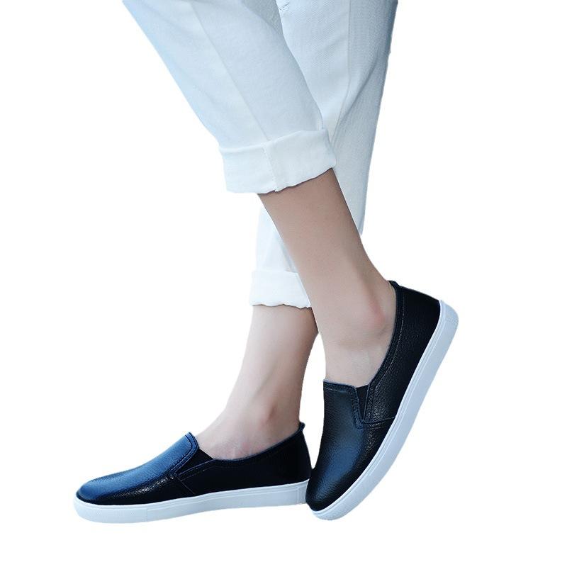 Весна 2025, новые женские туфли на плоской подошве, корейская версия повседневных кожаных кед, мокасины, легкие белые туфли