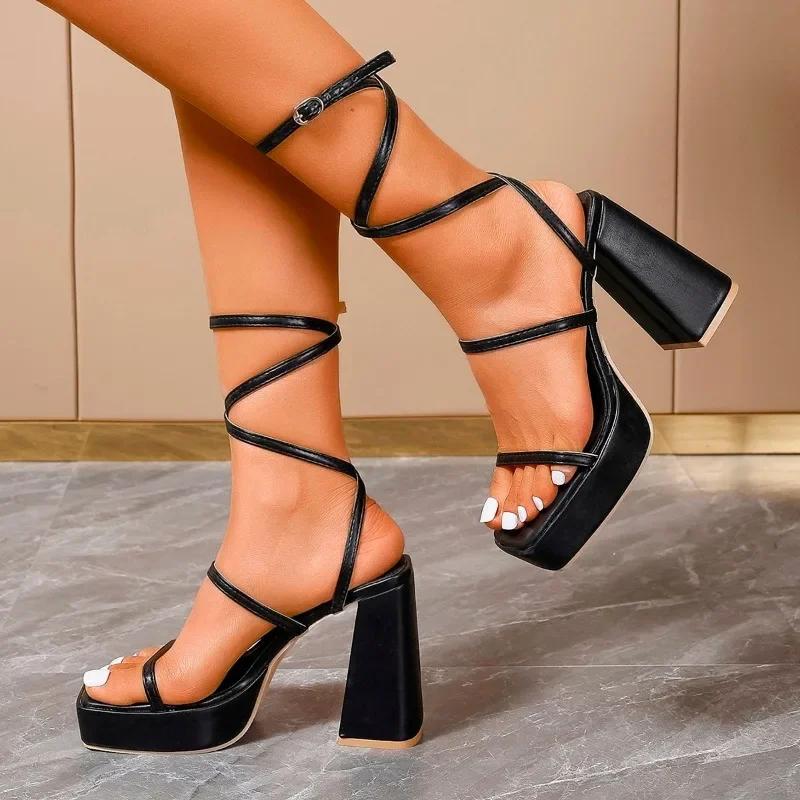 Модная женская обувь 2024 года, горячая распродажа, женские сандалии с ремешком на щиколотке, летние сандалии с открытым носком и пряжкой, на платформе и массивном каблуке