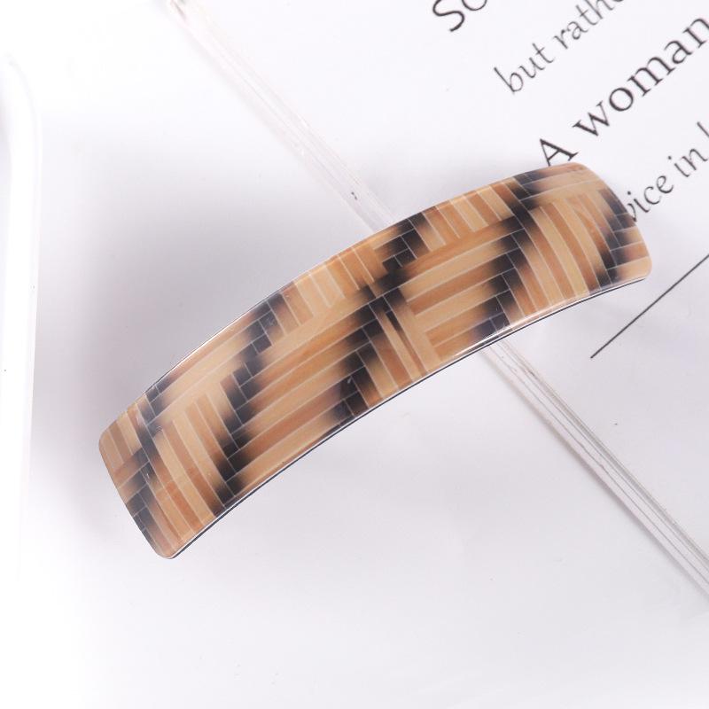 Korean Trendy Acetate Plaid Hair Clip - Colorful Curved Design for Bangs