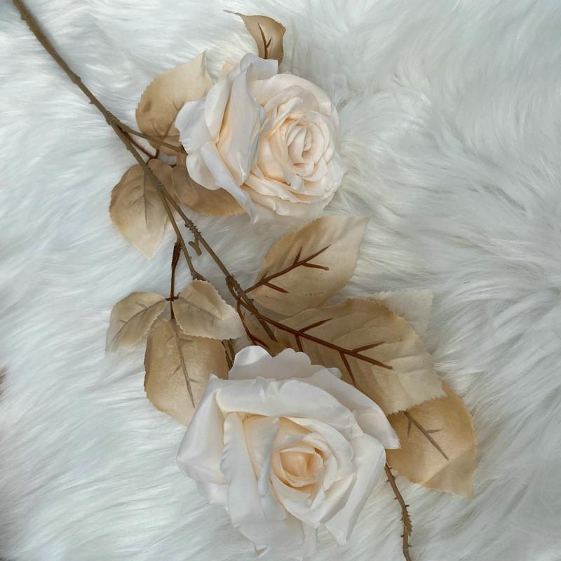 Lifelike Rose Floral Arrangement For Wedding Decoration And Photography Styling