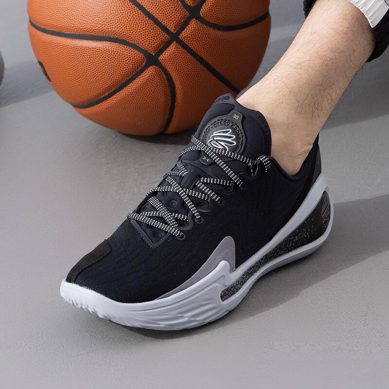 Under Armour Баскетбольные кроссовки Curry Signature