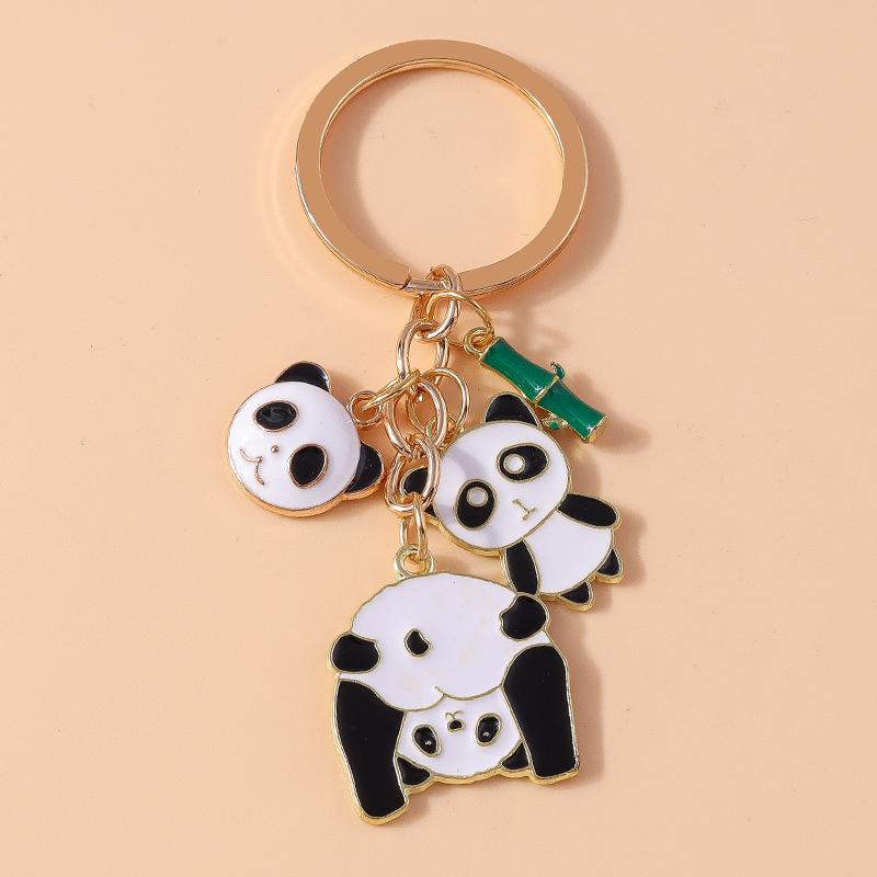 Lovely Enamel Panda Keychain Bamboo Keyring for Men Women Car Key Holder Handbag Pendant DIY Handmade Jewelry Gift