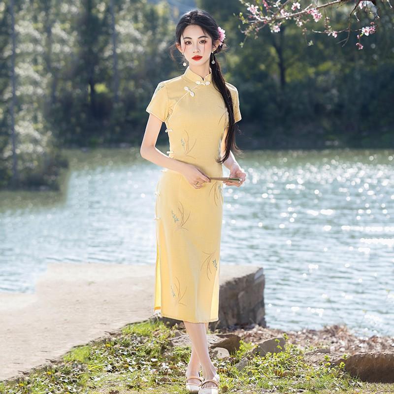 Womens Vintage-Inspired Long Cheongsam Dress With Embroidered Bamboo Linen Stand Collar 3/4 Sleeve 2025